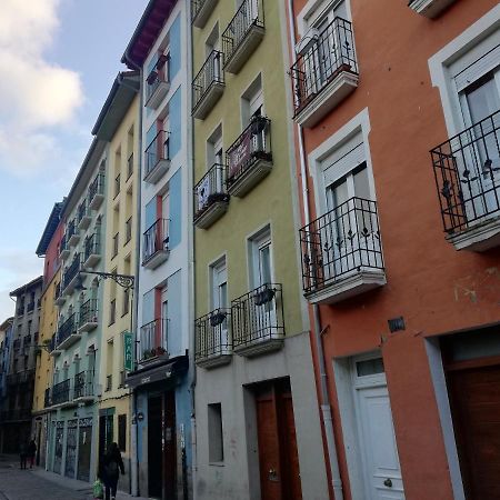 Calle Ansoleaga A 100 Mts Del Ayuntamiento بنبلونة المظهر الخارجي الصورة