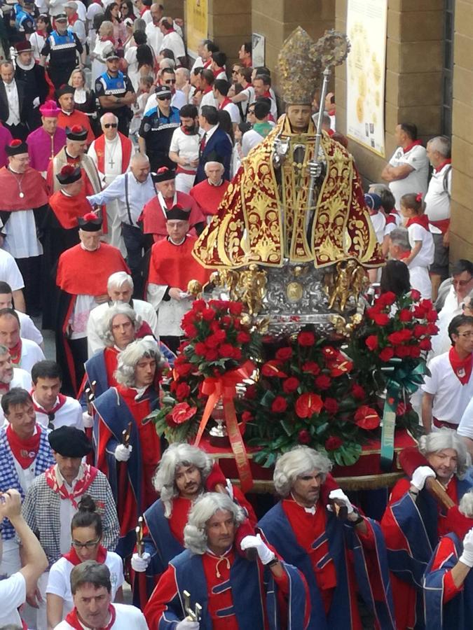 Calle Ansoleaga A 100 Mts Del Ayuntamiento بنبلونة المظهر الخارجي الصورة