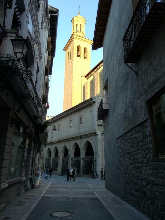 Calle Ansoleaga A 100 Mts Del Ayuntamiento بنبلونة المظهر الخارجي الصورة